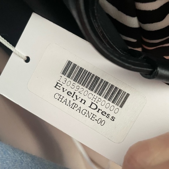 BNWT Reformation Evelyn One Shoulder Dress - Picture 10 of 13